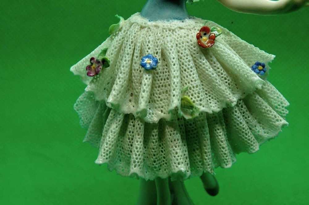 Bailarina porcelana alemã imperfeita década 1920