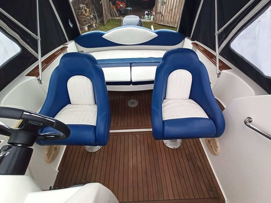 Łódź motorowa Galeon Galia 620 Evinrude E-tec 200 kabinowa motorówka jacht