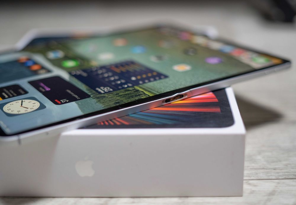 iPad Pro 12.9" 2018 (Cellular + Wi-Fi) 1 TB