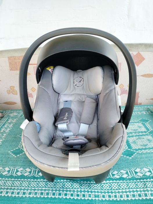 Дитяче авто крісло Cybex aton 5