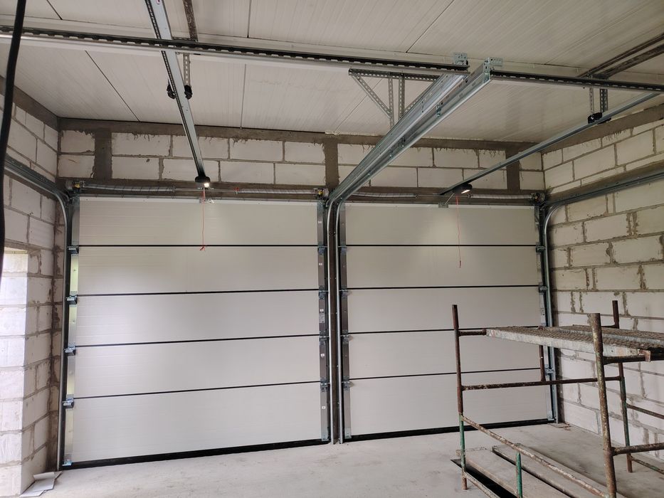 Brama garażowa segmentowa 3000x2800Antracyt woodgrain