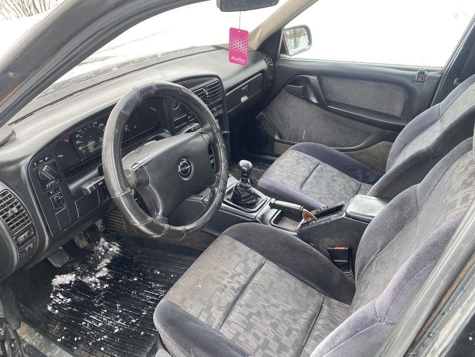 Опель Омега Opel Omega 2.0 Газ/Бензин