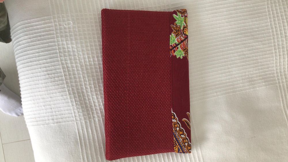 Bolsa mão Quénia artesanato