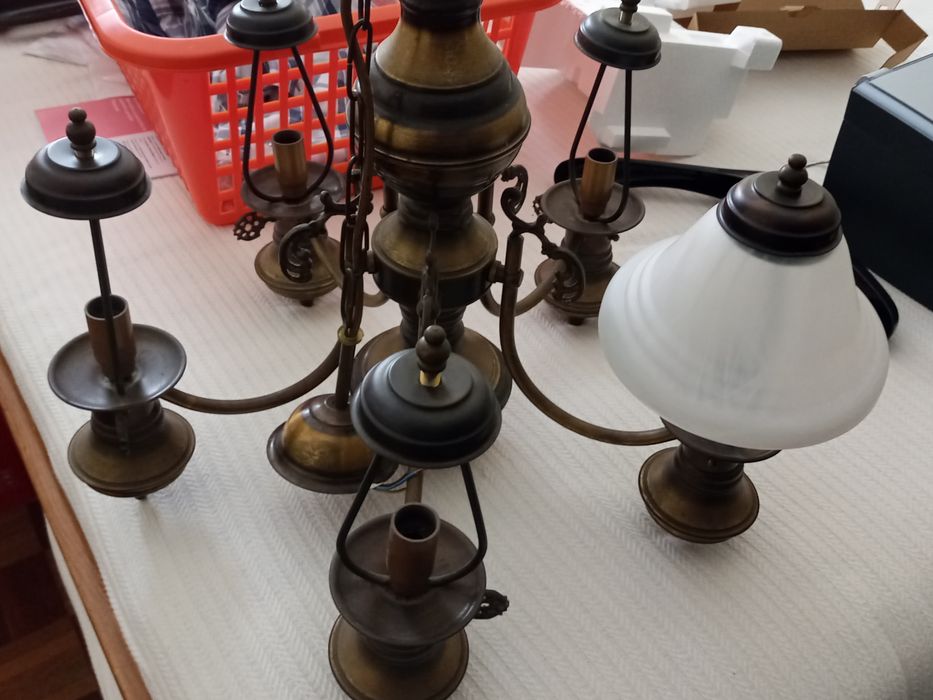 Candeeiro em latão oxidado