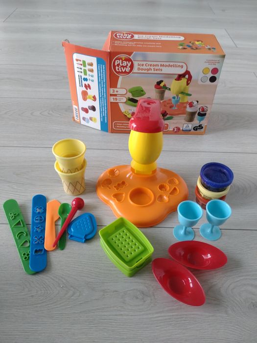 2 zestawy Play doh, playtive