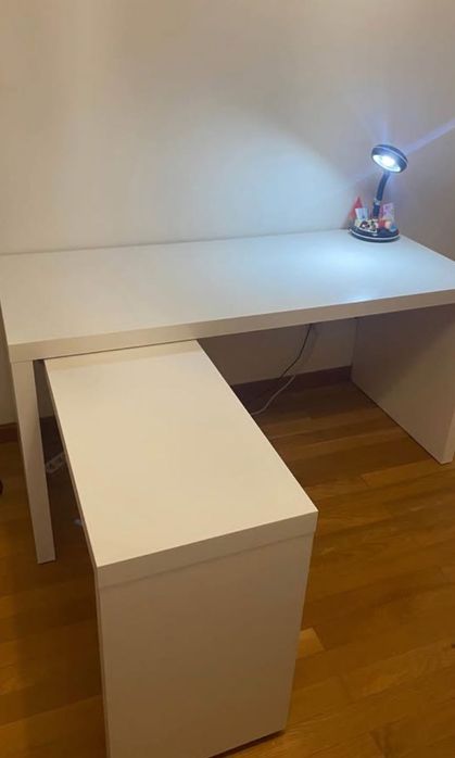 Urgente! Secretária Branca Ikea Malm
