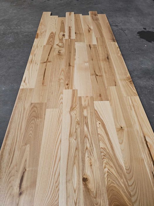 Parkiet jesion lakier 11x70x490 (80 m2) PROMO