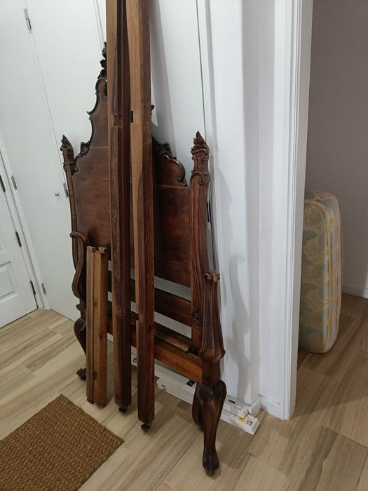 Camas D. José em castanho