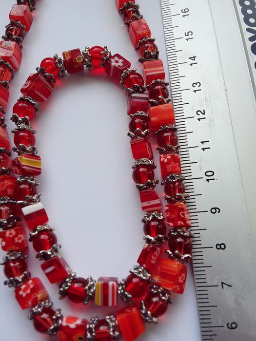 Бусы из муранского стекла