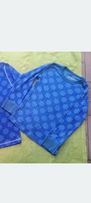 Bluzka REFLEX 122 128wełna 100proc jak merino termiczna