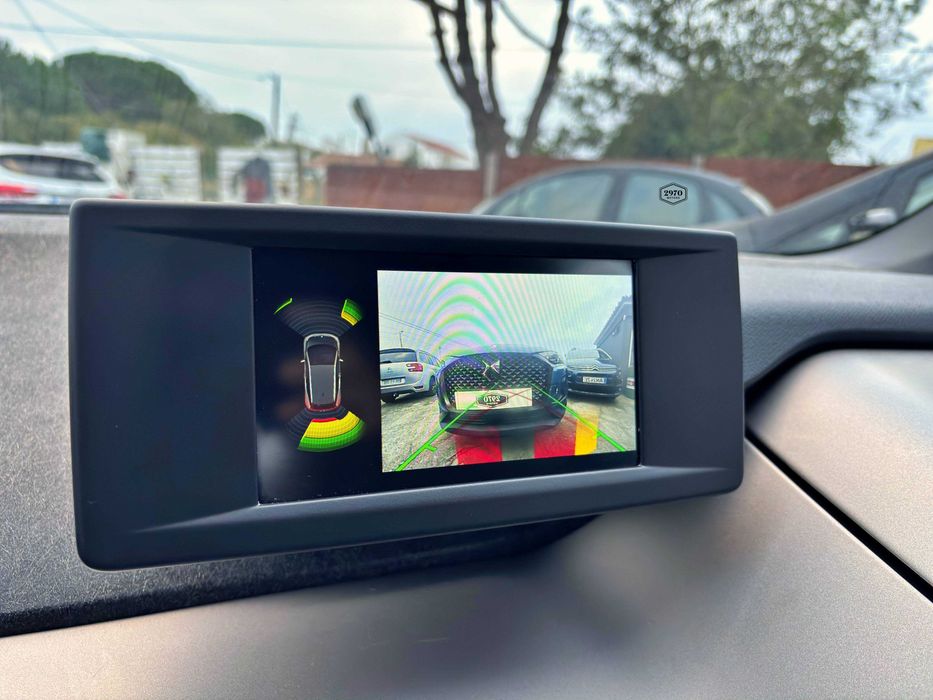 BMW i3  120Ah
53 200 km  Outubro · 2021 · IVA Discriminado