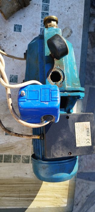 Motor/bomba para tirar água do poço