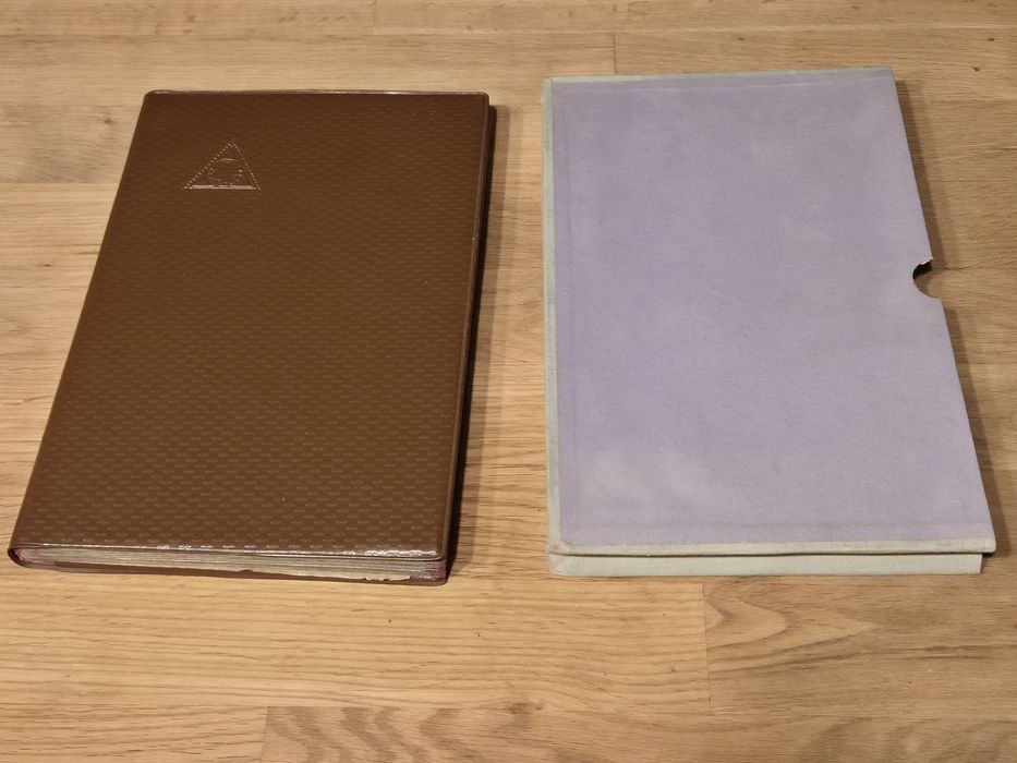 Klaser ze znaczkami PRL