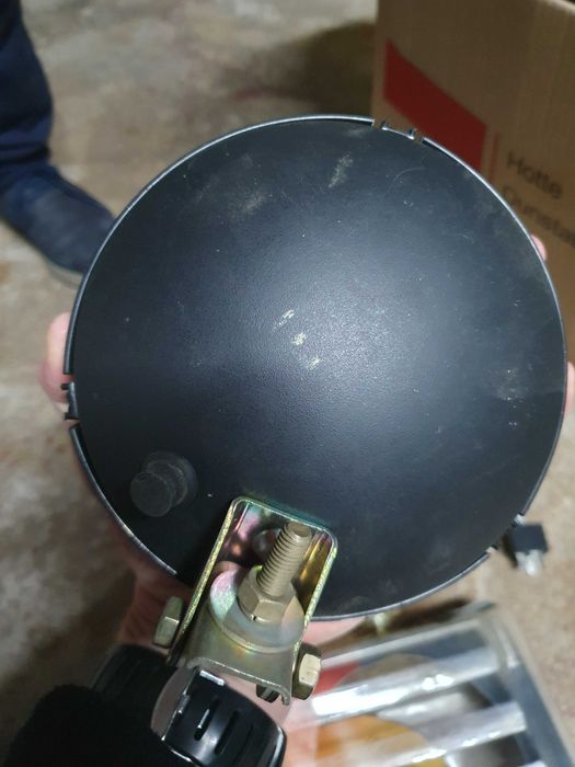 Vendo um par de ópticas para carro ou gipe de cor amarela