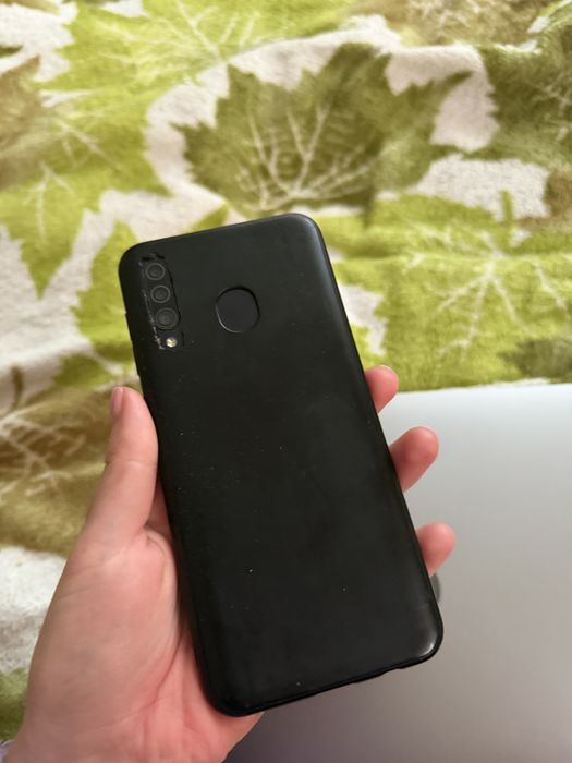 Телефон Samsung Galaxy A20s