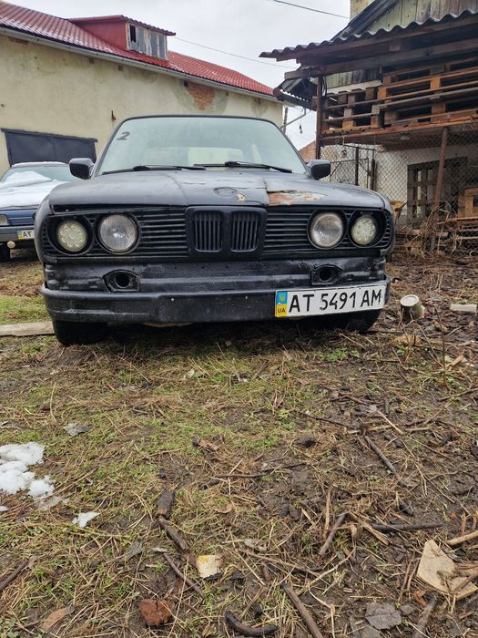 Продам BMW  E318, не на ходу.