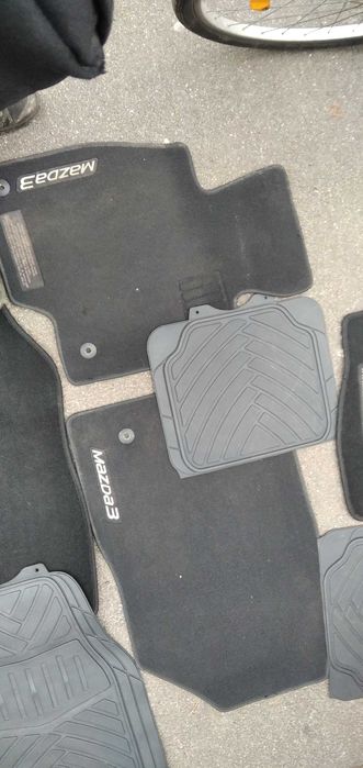 Коврики автомобильные Mazda 3