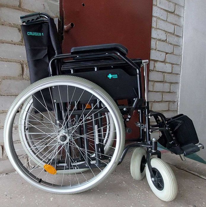Інвалідна коляска (нова)