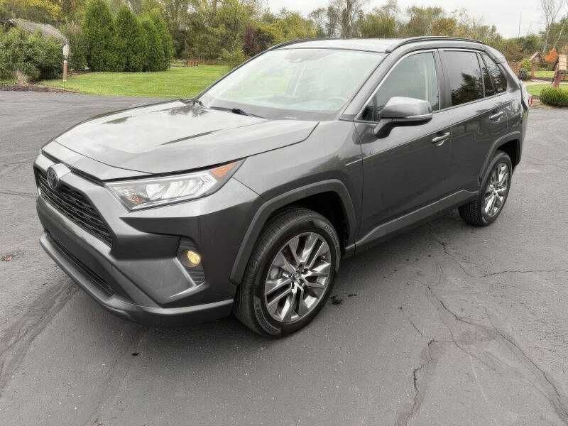 2019 Toyota RAV4 XLE Premium