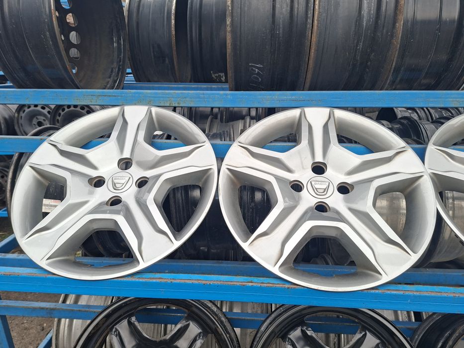 Диски структурні металеві з ковпаками 4/100 R16 6J ET37 Dacia Renault .