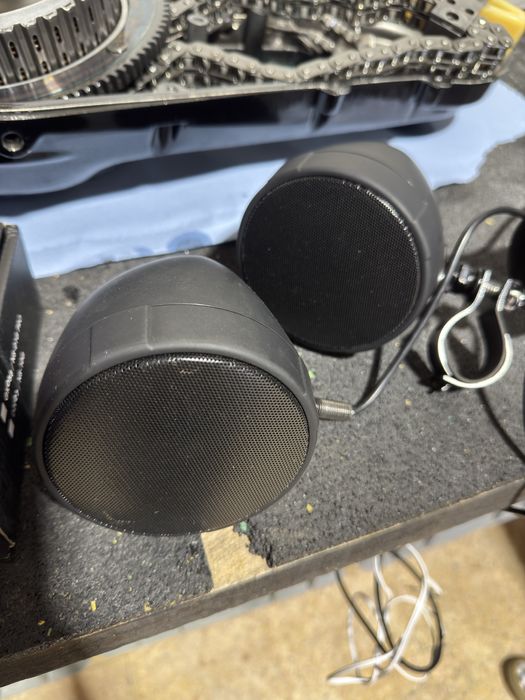 Colunas Boss e amplificador