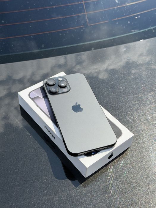 Продам Iphone 16 Pro Max