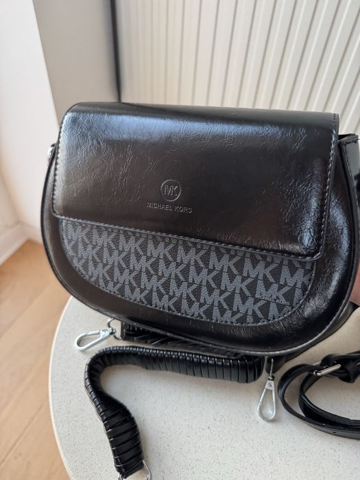 Сумка Guess жіноча