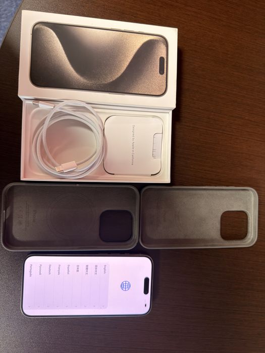 iPhone 15 Pro Titanium Natural – Excelente Estado + Extras