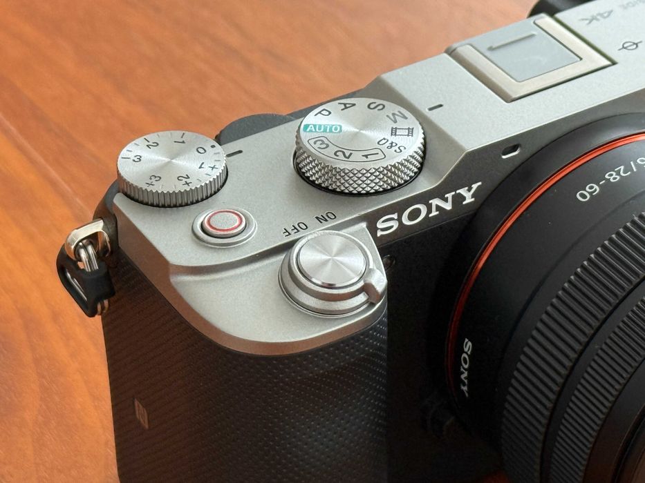 NOVA Câmara SONY Alpha a7C Silver + FE 28-60mm f/4-5.6