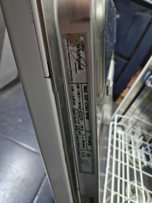 Máquina lavar loiça whirlpool