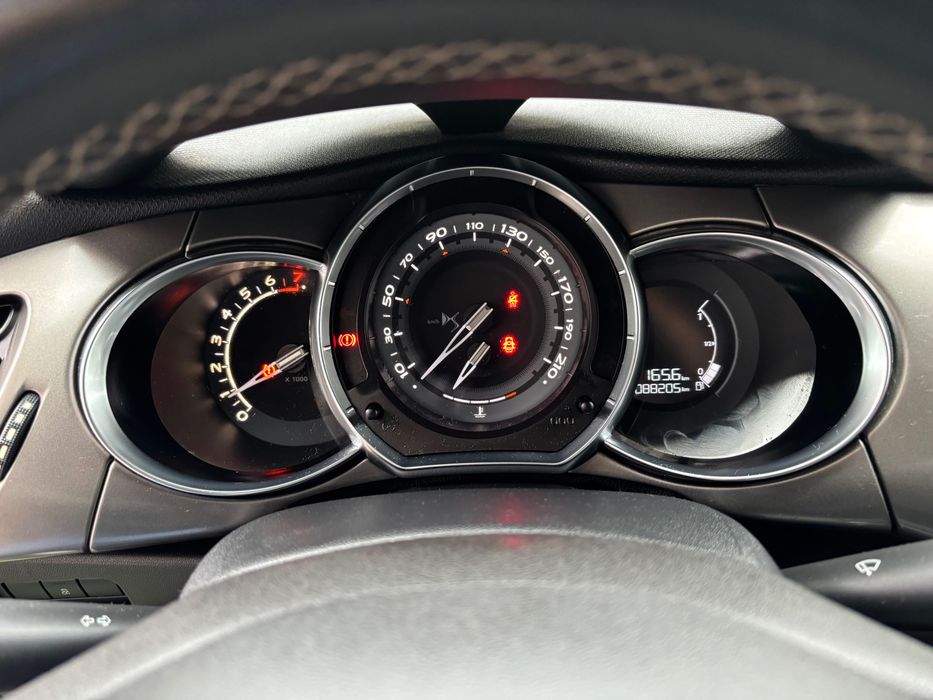 DS 3 PureTech 82 Connected Chic
