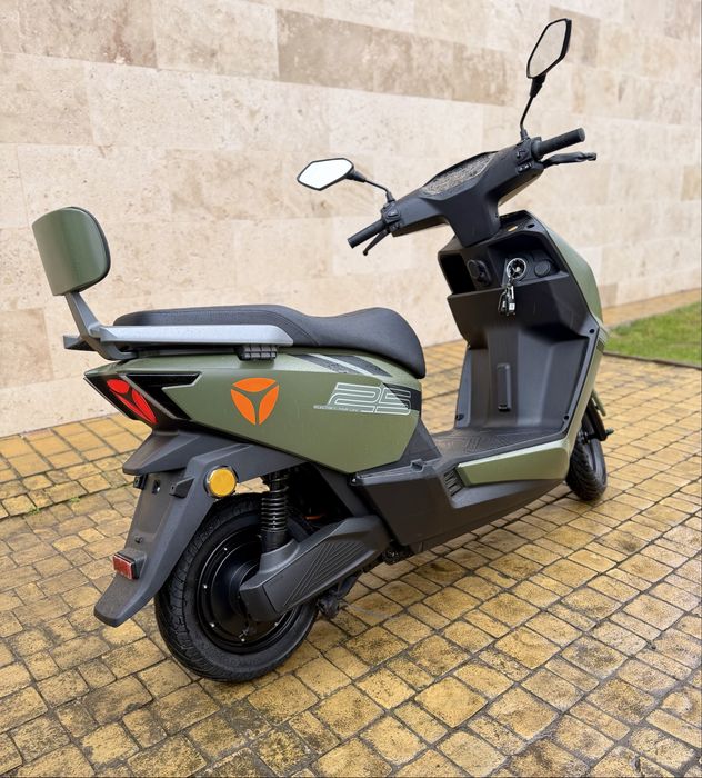 Електроскутер YADEA GT25, гарантія, оліва