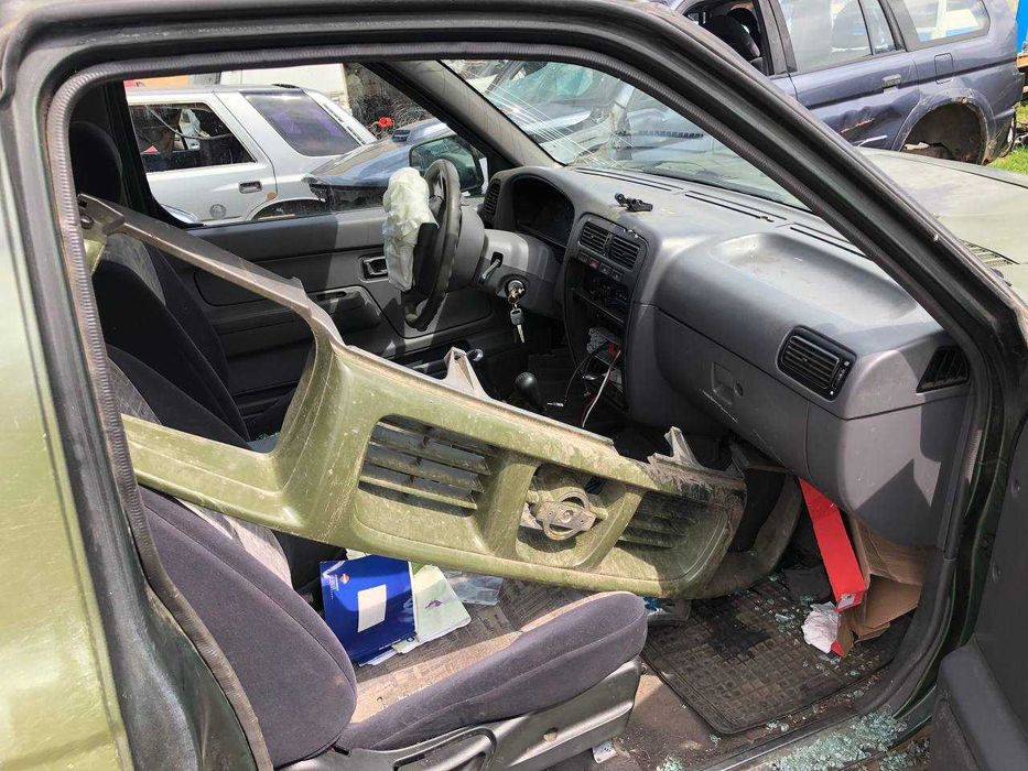 Nissan Navara D22 / Ниссан Навара Д22 - запчасти (разборка)