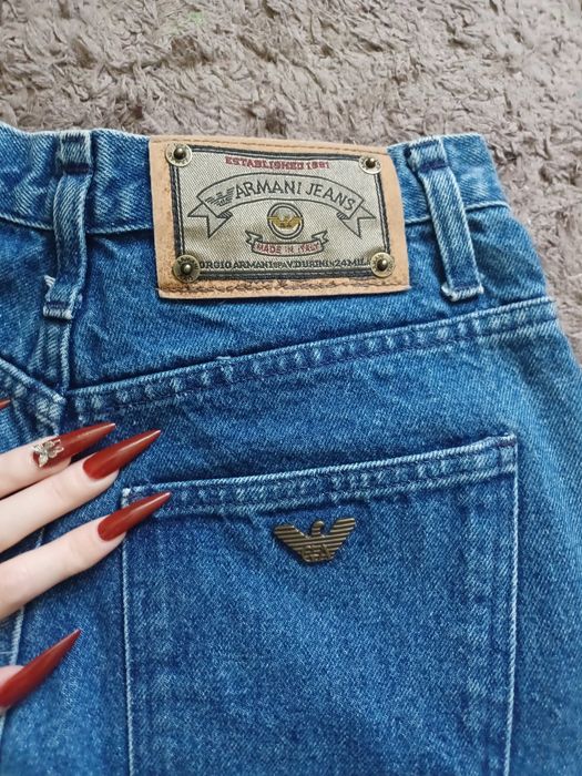 Джинсы Armani оригинал женские mom