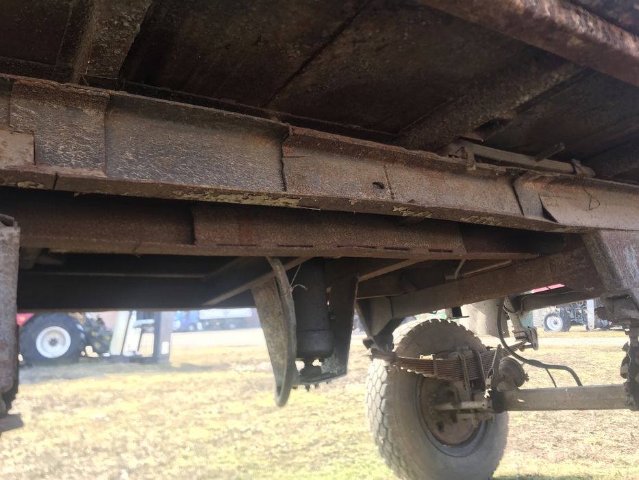 Самосвальний причіп зил