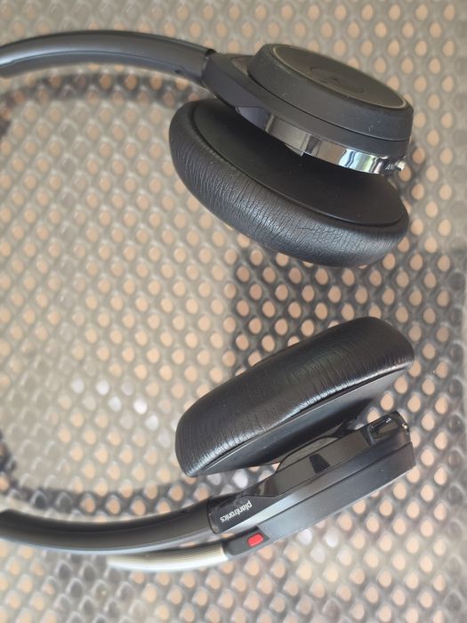 Plantronics Voyager Focus UC