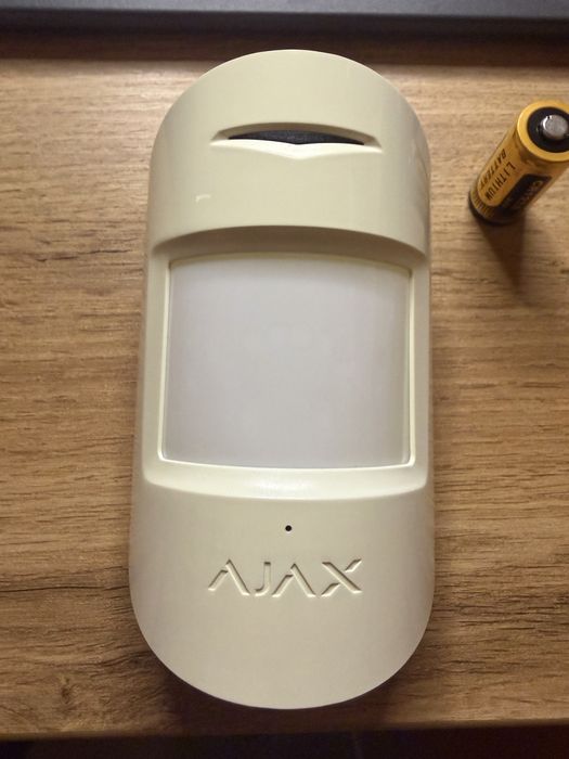 Датчик руху Ajax MotionProtect