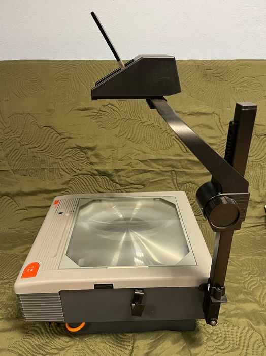 retroprojetor de acetatos 3M