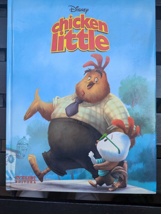 Livro Disney "Chicken Little" - Coleção O Meu Mundo Disney