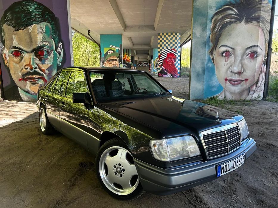Mercedes-Benz W124