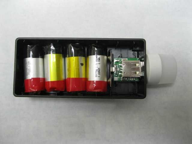 Корпус павер банка на 2шт 18650 з LED-USB лампою.