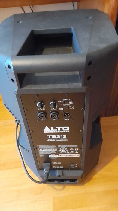 Pack Completo Baixo Elétrico + Amplificador + Mesa e Acessórios