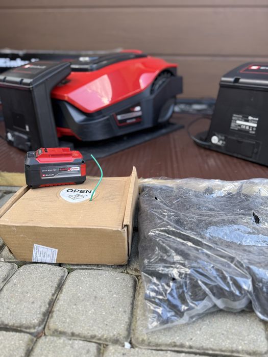 Robot koszący einhell do trawy freelexo 1200 LCD BT