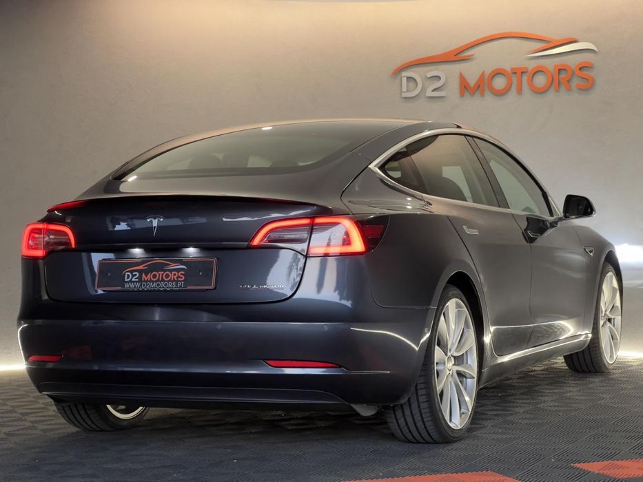 Tesla Model 3 Performance Dual Motor AWD