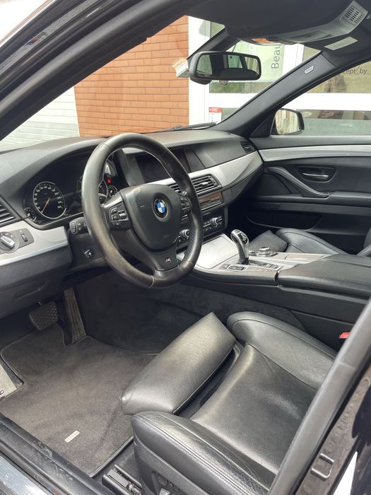 BMW 535d xDrive Touring Pack M (313cv) – Full Extras