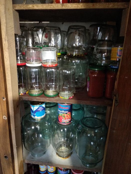 Разные банки б/у