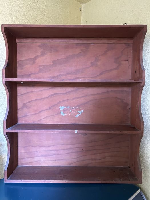 Prateleira de arrumaçao ou decoracao