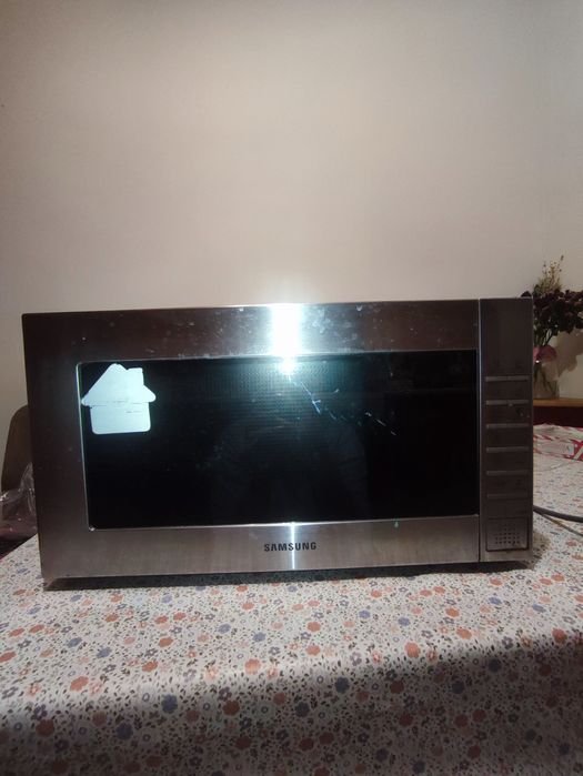 Мікрохвильова піч Самсунг