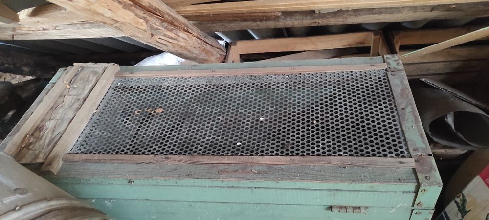 Ящик для тварин птиці