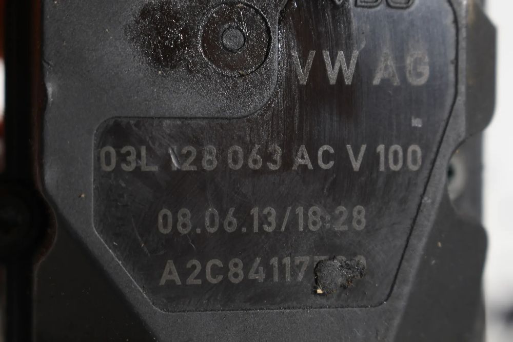 Corpo borboleta AUDI A4 (8K2, B8)